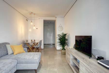 Vista Al Faro Apartment Estepona Exterior photo