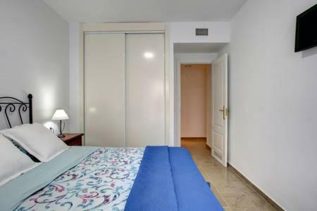 Vista Al Faro Apartment Estepona Exterior photo
