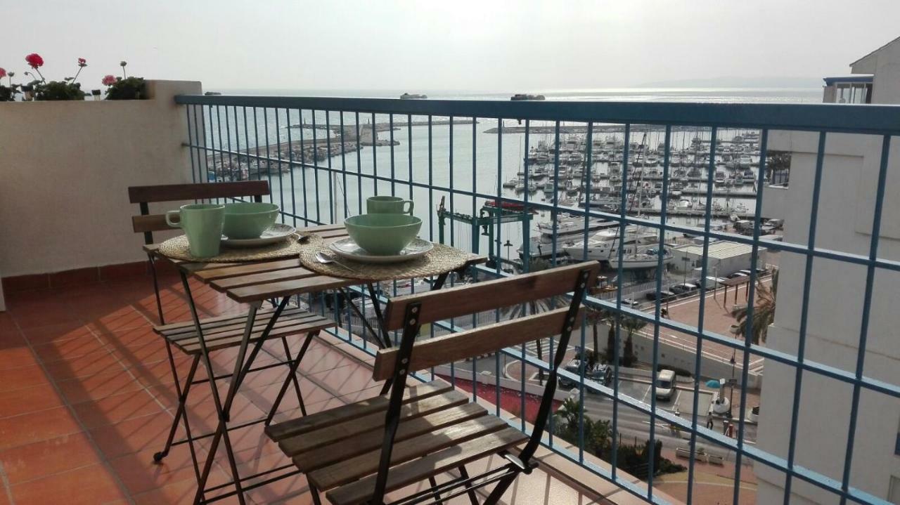 Vista Al Faro Apartment Estepona Exterior photo